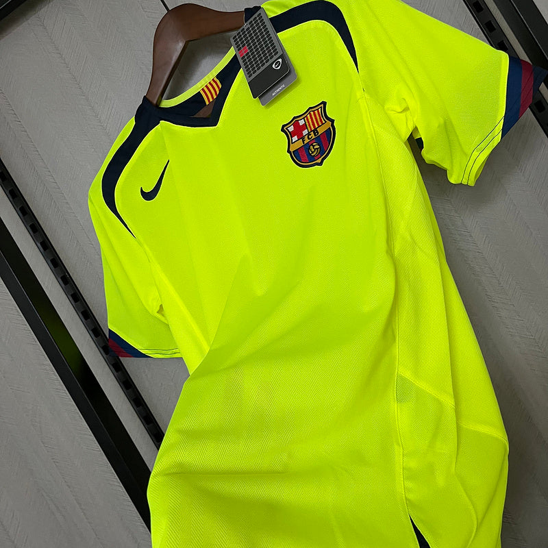 Barcelona Retro 2005-06 Fora