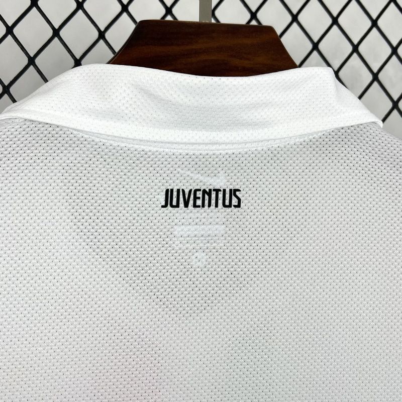 Juventus Retro 2010-11 Fora